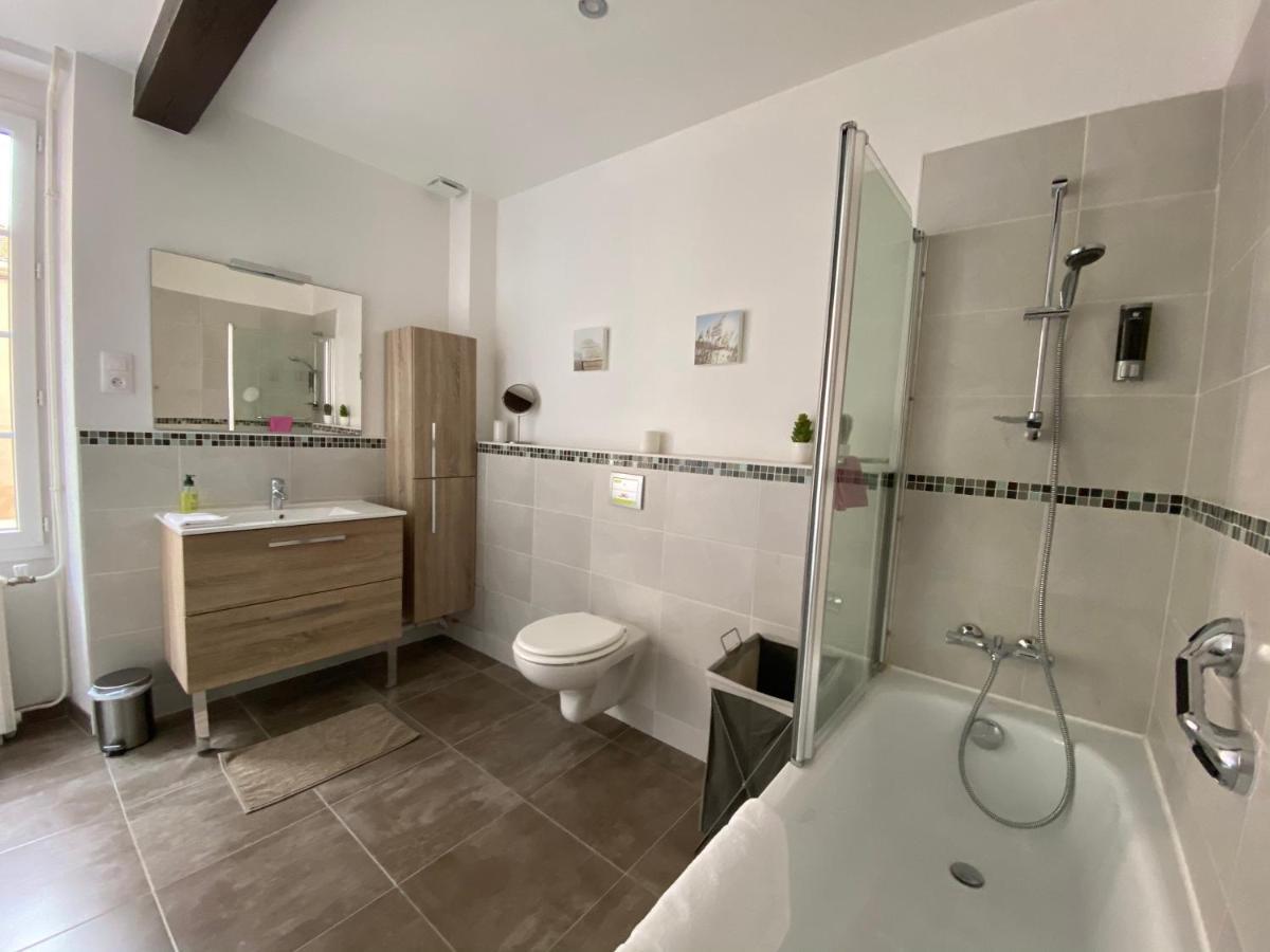 Confort Au Coeur Du Village Hébergement de vacances *